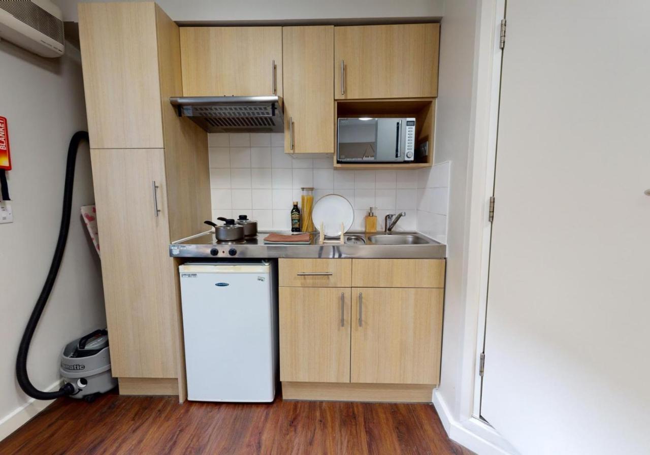 Private Bedrooms With Shared Kitchen And Studios At Iq Tufnell House In Londýn Exteriér fotografie