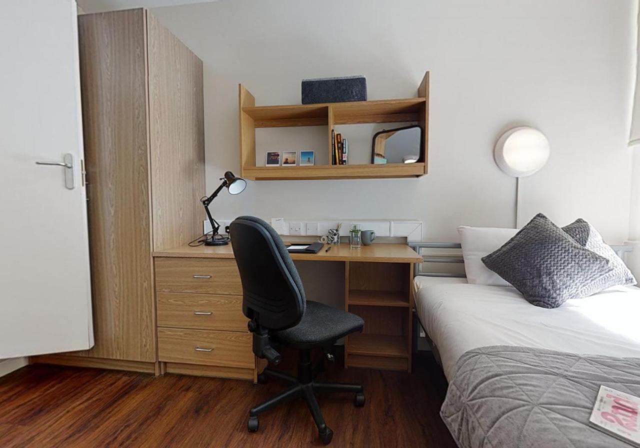 Private Bedrooms With Shared Kitchen And Studios At Iq Tufnell House In Londýn Exteriér fotografie