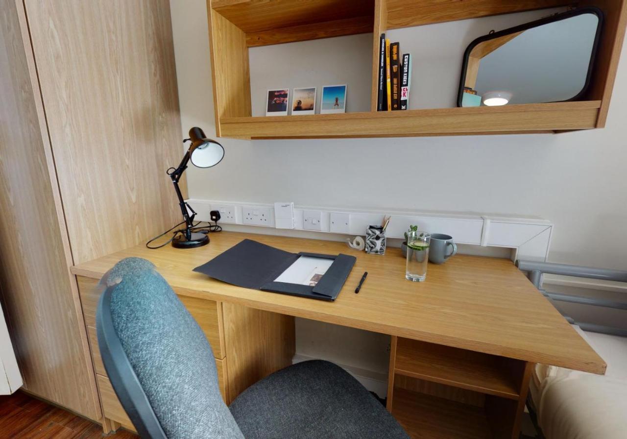 Private Bedrooms With Shared Kitchen And Studios At Iq Tufnell House In Londýn Exteriér fotografie