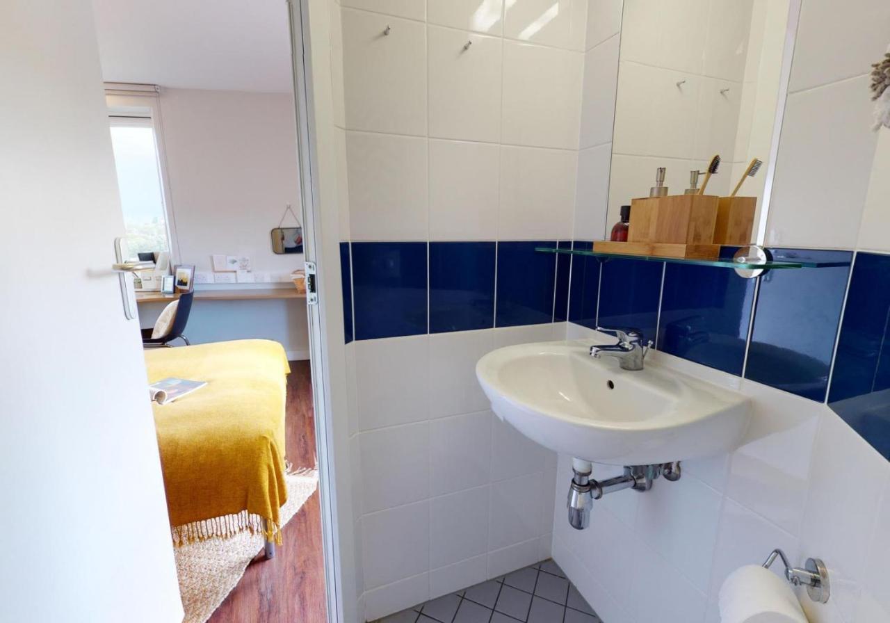 Private Bedrooms With Shared Kitchen And Studios At Iq Tufnell House In Londýn Exteriér fotografie